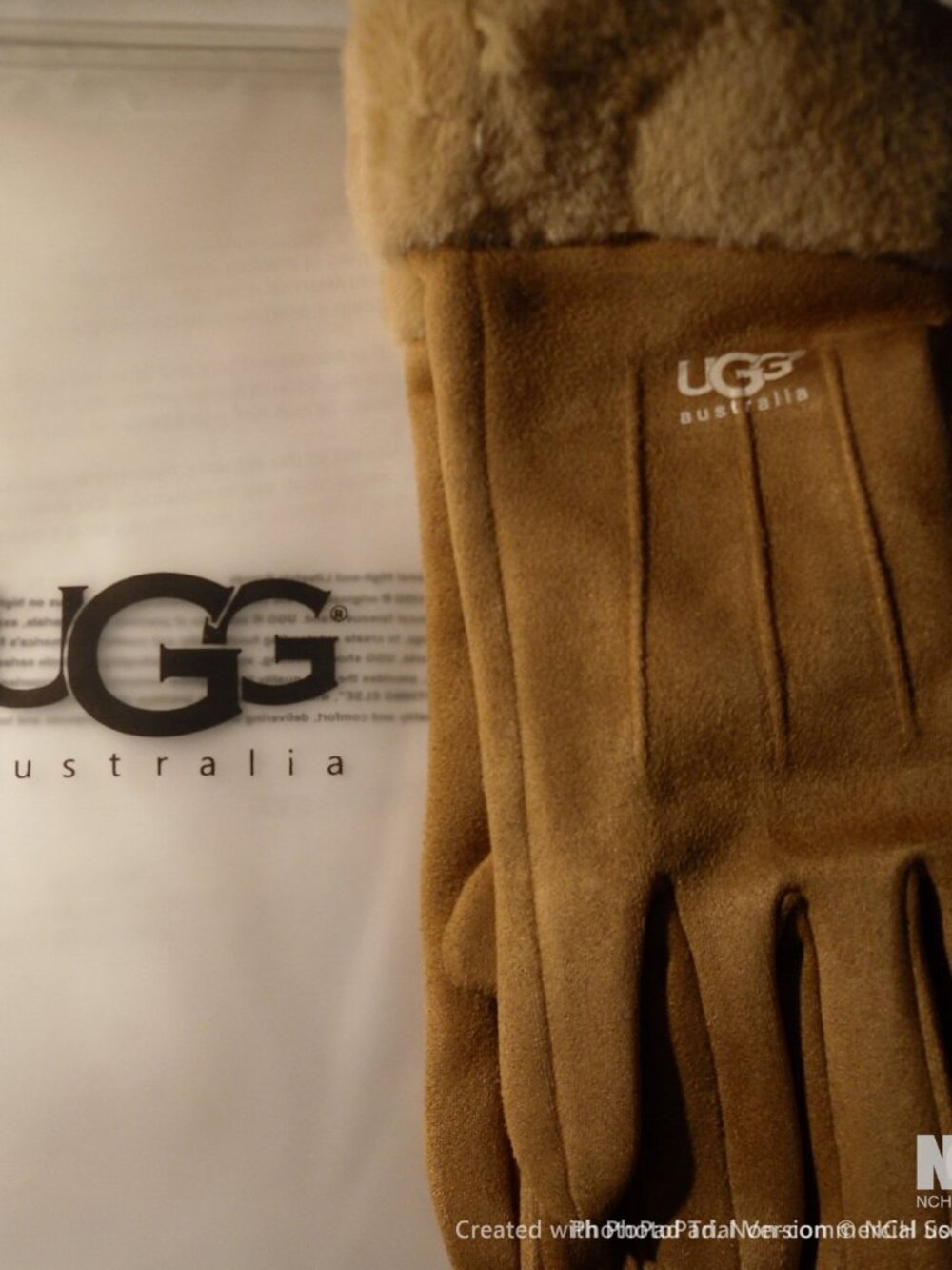 UGG Women's Beige Touchscreen Gloves – New